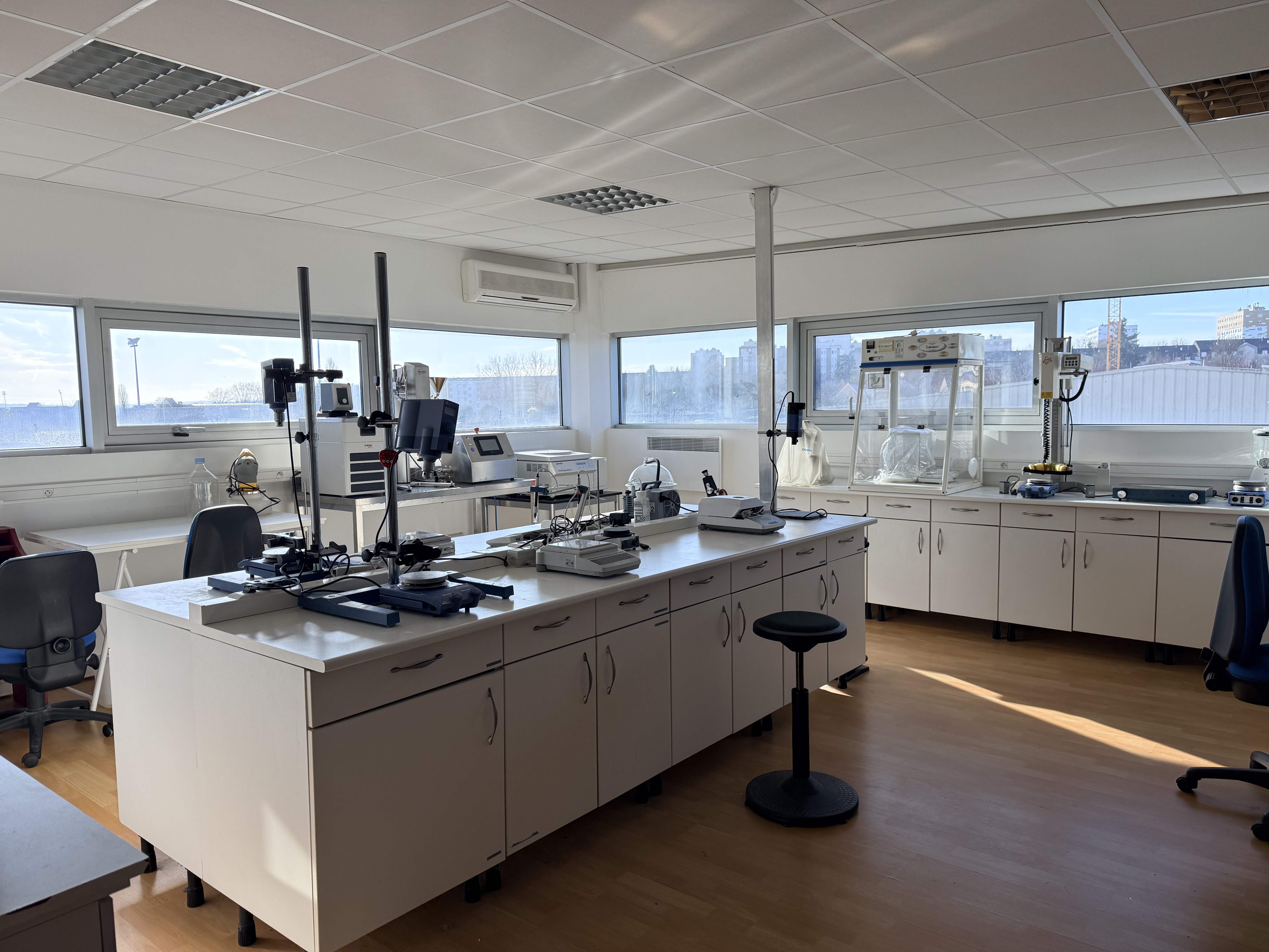Bureaux à louer — Beauvais — 132 m² R+1