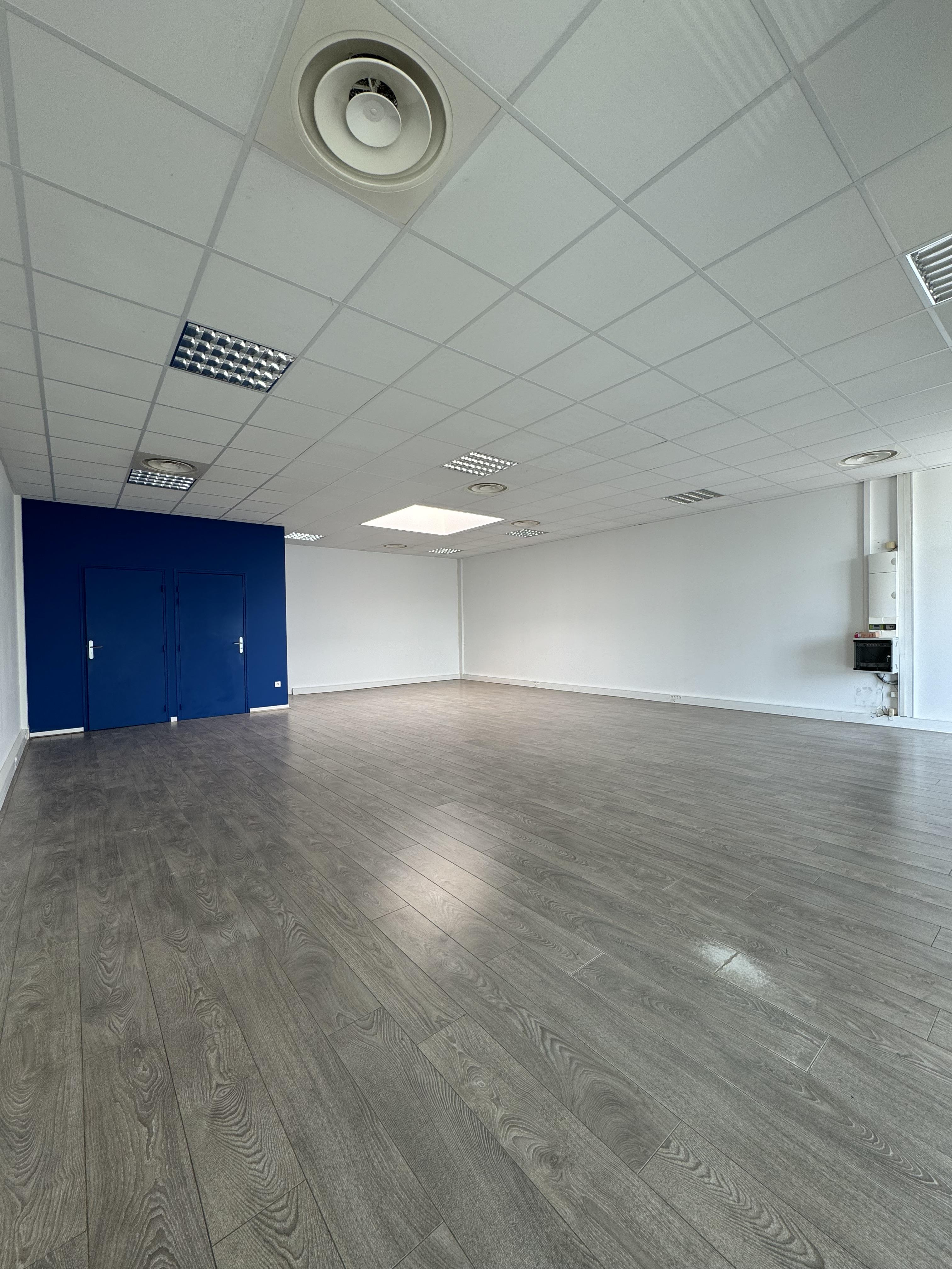 Bureaux à louer - Amiens ZI Nord - 70m²