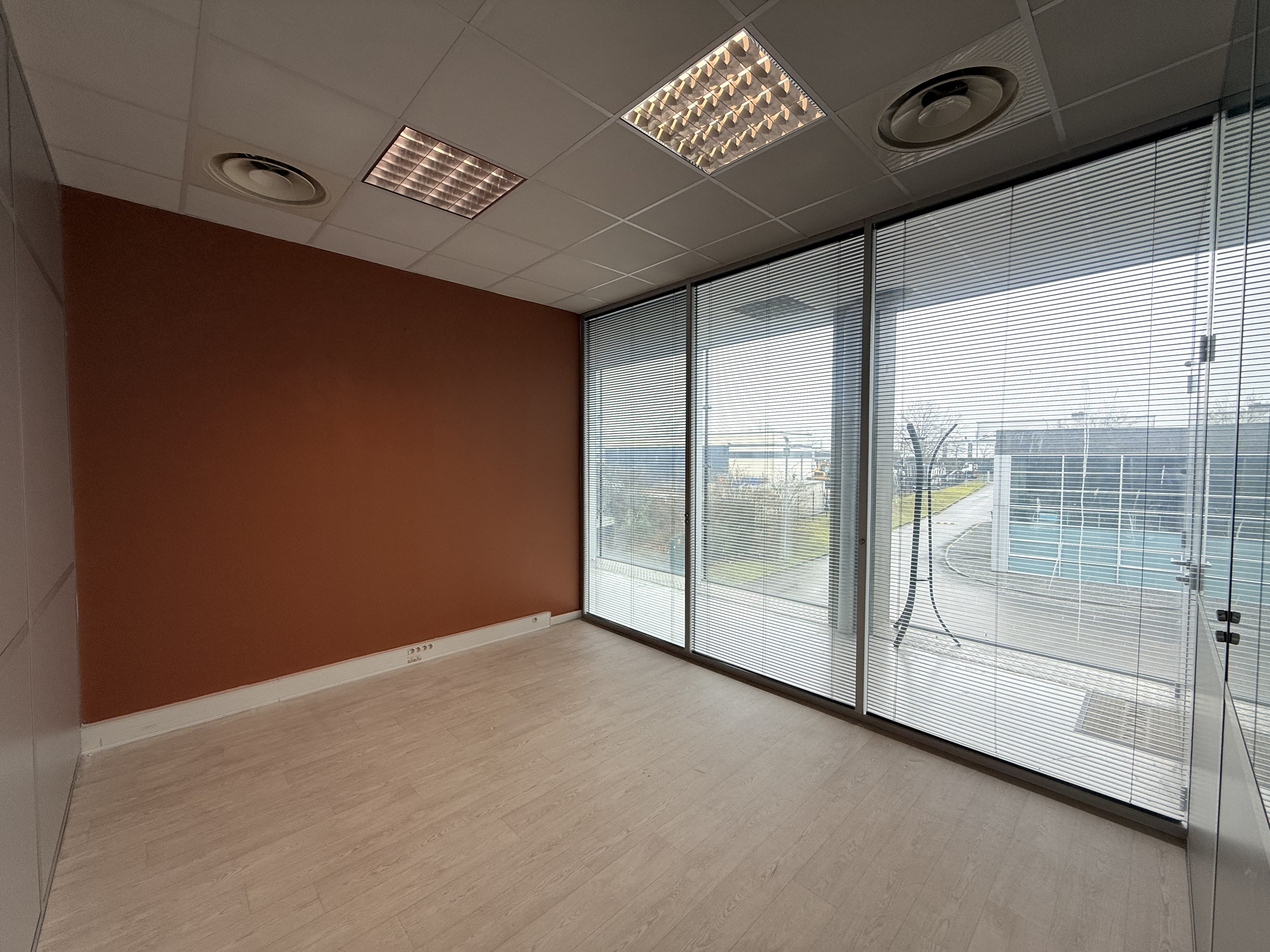 Bureaux à louer 70 m2